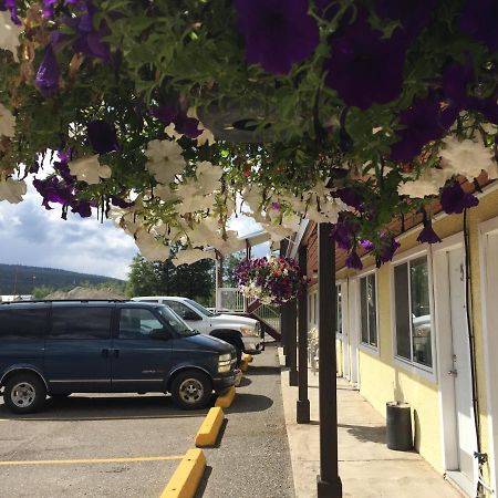 Westwood Motel 100 Mile House エクステリア 写真