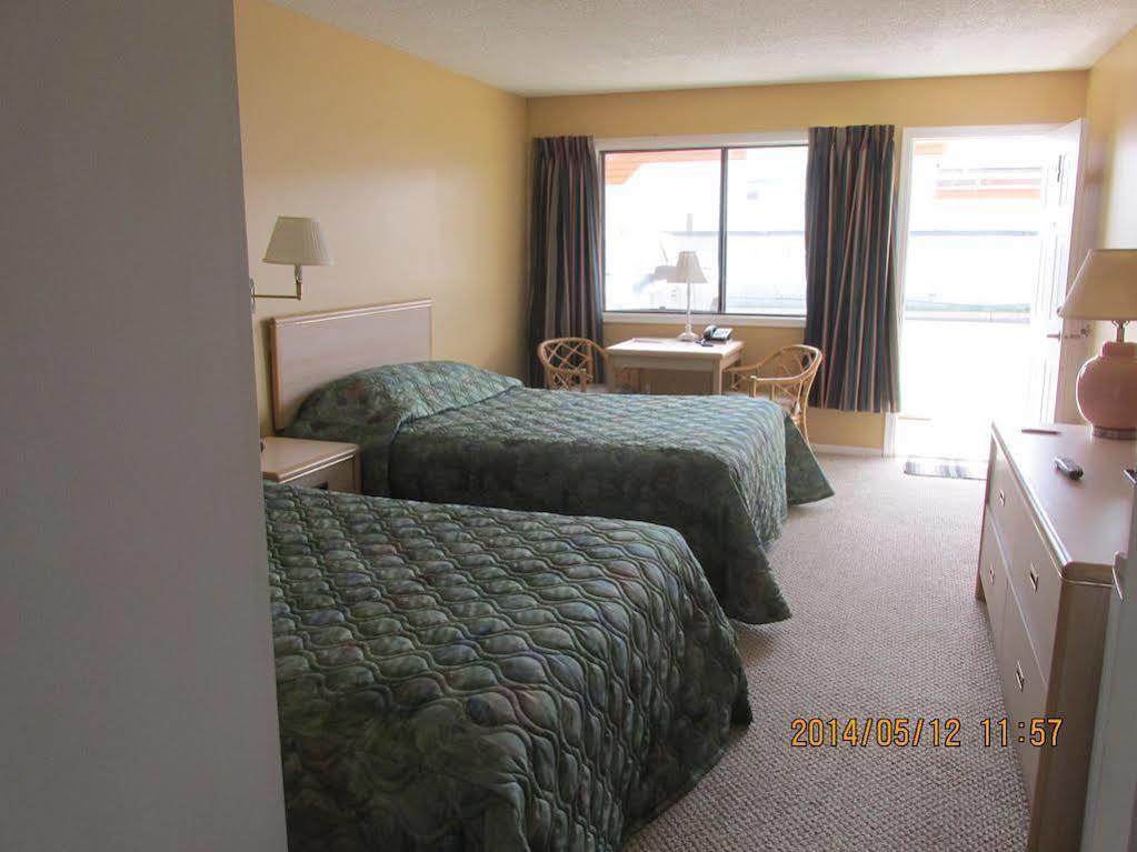 Westwood Motel 100 Mile House エクステリア 写真